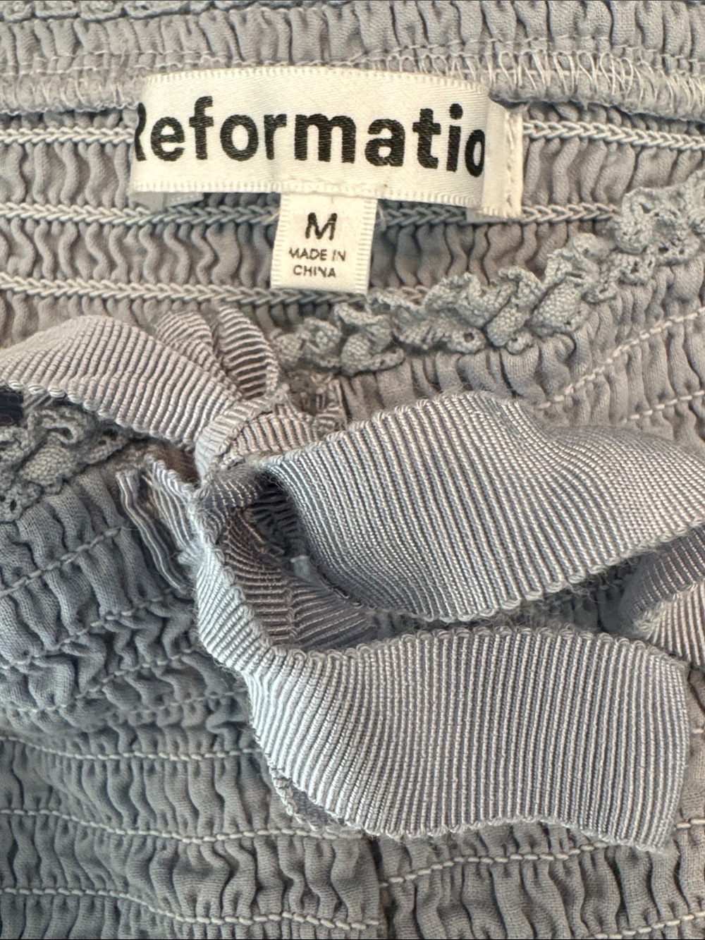 Reformation Darla 100% Organic Cotton Smocked Midi Dress in mineral blue Size: M - Picture 5 of 6